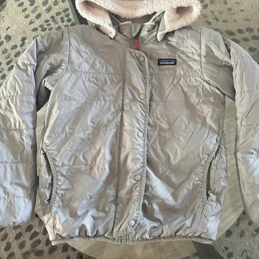 Patagonia Ready Freddy 2in1 Reversible Hooded Gray‎ Cream Fleece Jacket SzS
